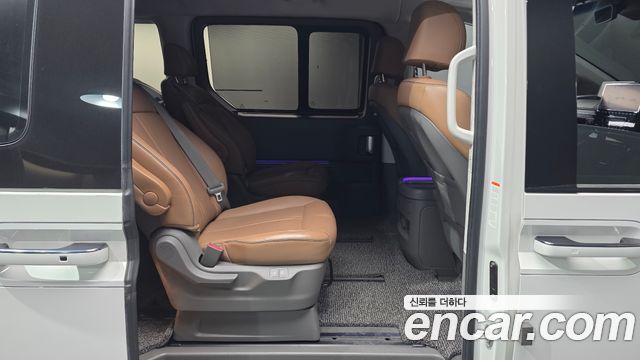Hyundai Staria 4WD Lounge 9-Seater Inspiration 2024 — фото 11