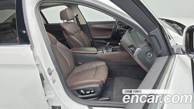 BMW 5 Series (G30) 520d Luxury Plus 2019 — фото 26