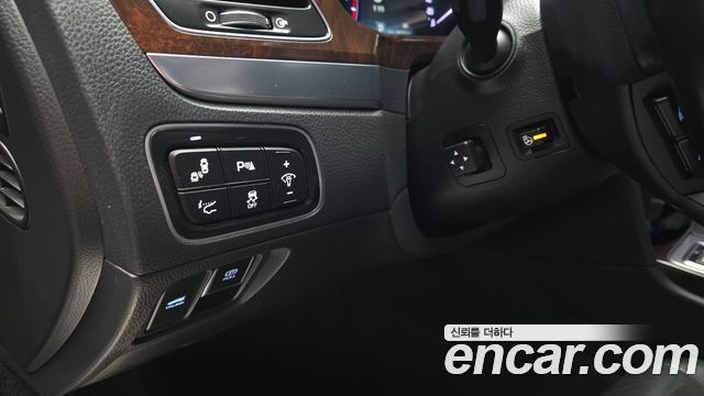 Hyundai Equus (New) VS380 Exclusive 2015 — фото 18