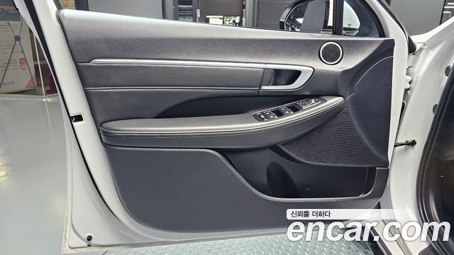 Hyundai Sonata The Edge (DN8) 2.0 LPG(Taxi) Mobility 2025 — фото 24
