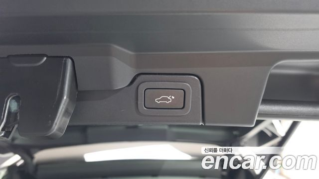 Land Rover Range Rover Evoque 2.0 TD4 HSE 2019 — фото 31