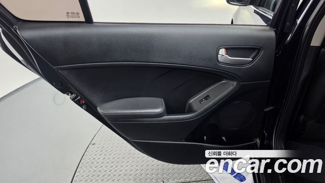 Kia K3 Trendy E Type 2016 — фото 25