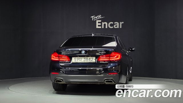 BMW 5 Series (G30) 530i xDrive M Sport Package Plus 2018 — фото 4