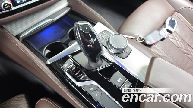 BMW 5 Series (G30) 530i xDrive M Sport Package Plus 2018 — фото 9