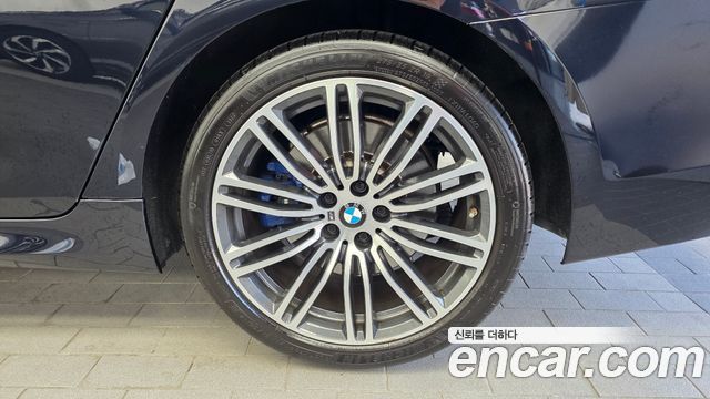 BMW 5 Series (G30) 530i xDrive M Sport Package Plus 2018 — фото 27
