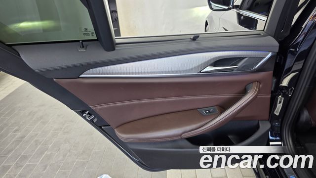 BMW 5 Series (G30) 530i xDrive M Sport Package Plus 2018 — фото 31