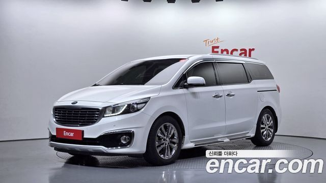 Kia Carnival 7-seater Limousine VIP 2017 — фото 1