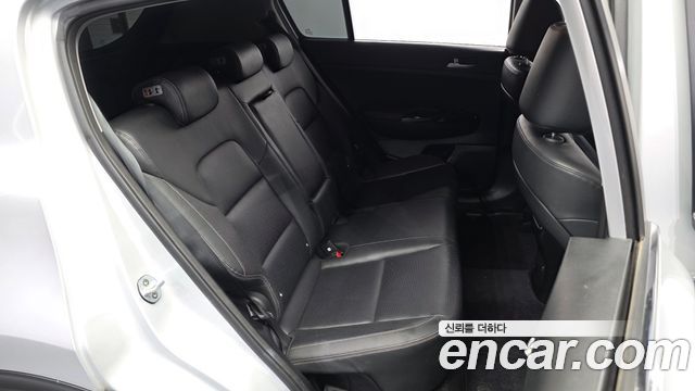 Kia Sportage (IV) Diesel 2.0 4WD Noblesse 2016 — фото 16