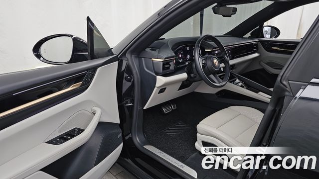 Porsche Macan EV 4S 2025 — фото 10