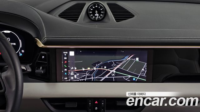 Porsche Macan EV 4S 2025 — фото 14