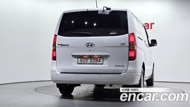 Hyundai Grand Starex Van 3-Seater Smart 2019 — фото 4