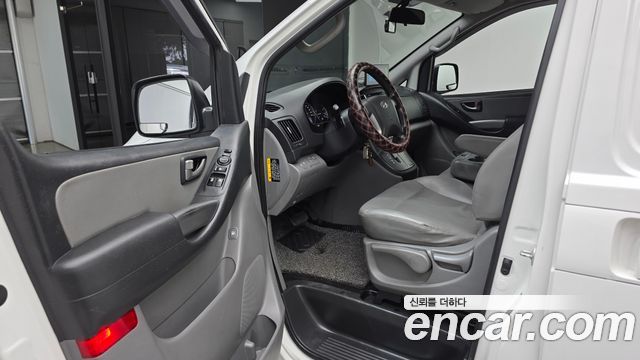 Hyundai Grand Starex Van 3-Seater Smart 2019 — фото 10