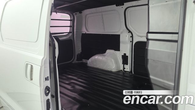 Hyundai Grand Starex Van 3-Seater Smart 2019 — фото 11
