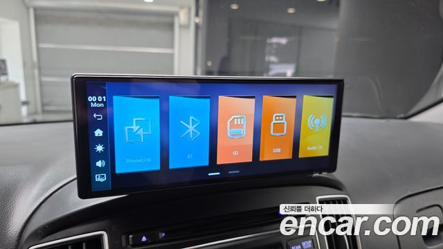 Hyundai Grand Starex Van 3-Seater Smart 2019 — фото 15