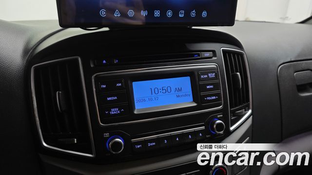 Hyundai Grand Starex Van 3-Seater Smart 2019 — фото 17