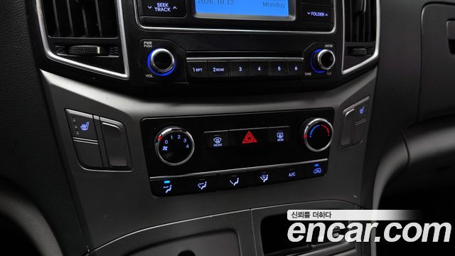 Hyundai Grand Starex Van 3-Seater Smart 2019 — фото 18