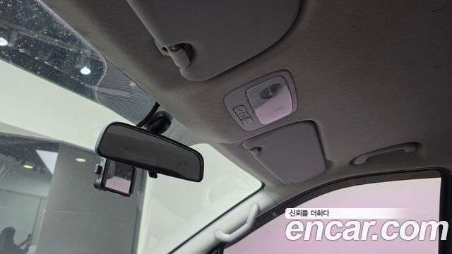 Hyundai Grand Starex Van 3-Seater Smart 2019 — фото 29