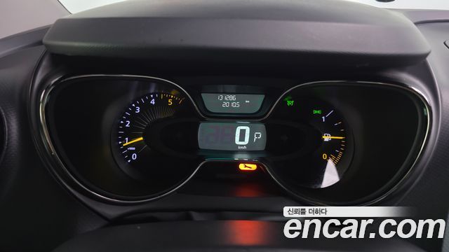 Renault Korea QM3 RE 2016 — фото 8