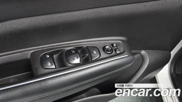 Renault Korea QM6 Diesel 4WD RE Signature 2017 — фото 29