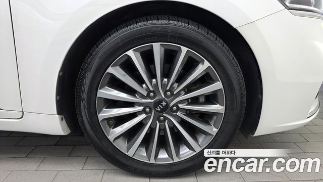 Kia K7 2.4 GDI Limited 2018 — фото 21