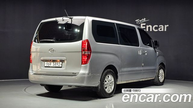 Hyundai Grand Starex Van 3-Seater LPi Smart 2019 — фото 2