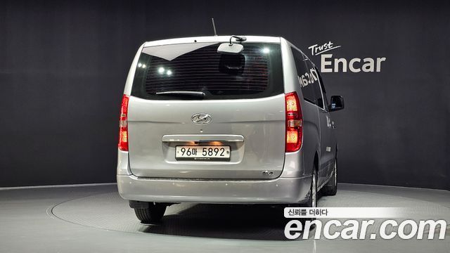 Hyundai Grand Starex Van 3-Seater LPi Smart 2019 — фото 4