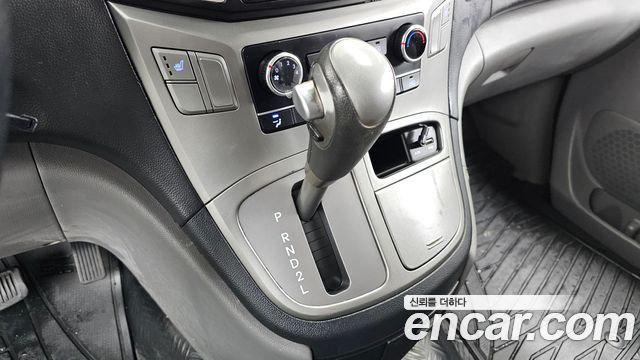 Hyundai Grand Starex Van 3-Seater LPi Smart 2019 — фото 9