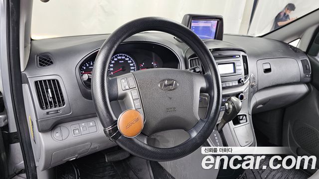 Hyundai Grand Starex Van 3-Seater LPi Smart 2019 — фото 13