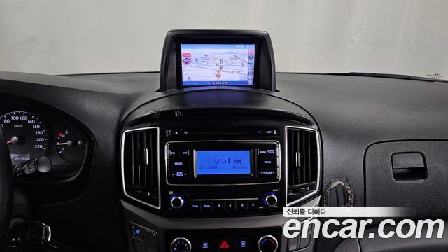 Hyundai Grand Starex Van 3-Seater LPi Smart 2019 — фото 14