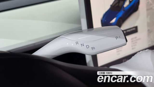 Tesla Model Y Long Range AWD 2022 — фото 9