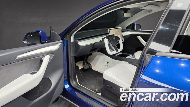 Tesla Model Y Long Range AWD 2022 — фото 10