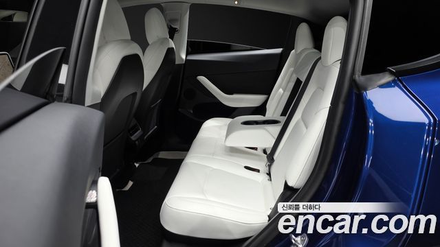 Tesla Model Y Long Range AWD 2022 — фото 26