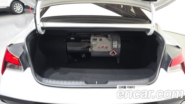Hyundai Avante (CN7) 1.6 LPi Smart 2024 — фото 20