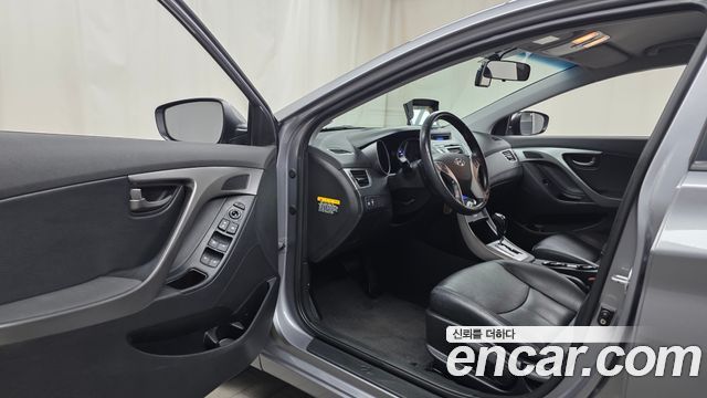 Hyundai Avante (MD) M16 GDI Luxury 2012 — фото 10