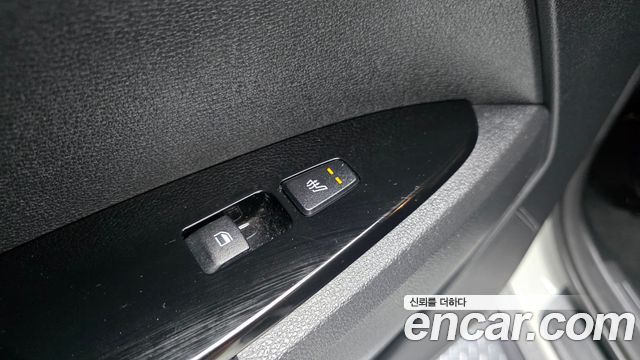 Kia Sportage Hybrid (V) Nobleless 2WD 2024 — фото 30
