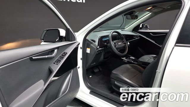 Kia Niro EV Air 2023 — фото 10