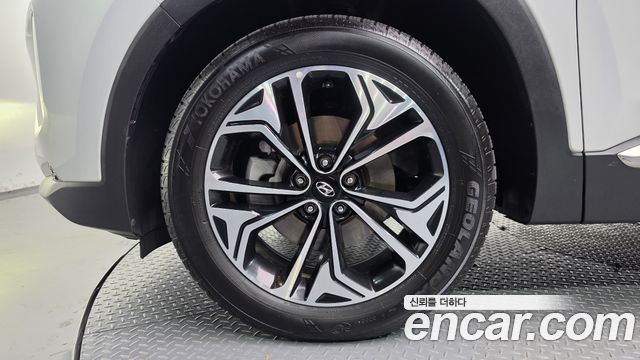 Hyundai Santa Fe (TM) Diesel 2.2 4WD Prestige 2019 — фото 5