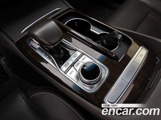 Kia K9 3.8 GDI AWD PlatinumⅡ 2020 — фото 10