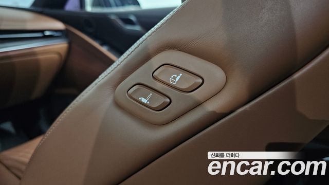 Genesis G80 (RG3) Gasoline 3.5 Turbo AWD 2021 — фото 19