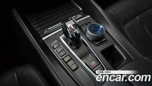BMW X6 (F16) xDrive 30d 2018 — фото 9