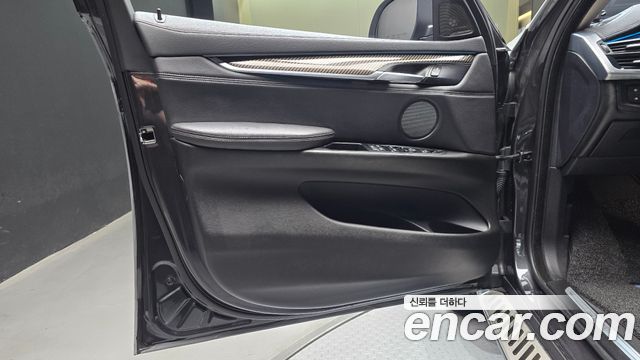 BMW X6 (F16) xDrive 30d 2018 — фото 24