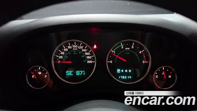 Jeep Wrangler (JK) 2.8 Diesel Sahara 4Door 2014 — фото 8