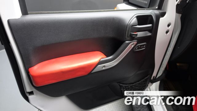 Jeep Wrangler (JK) 2.8 Diesel Sahara 4Door 2014 — фото 24