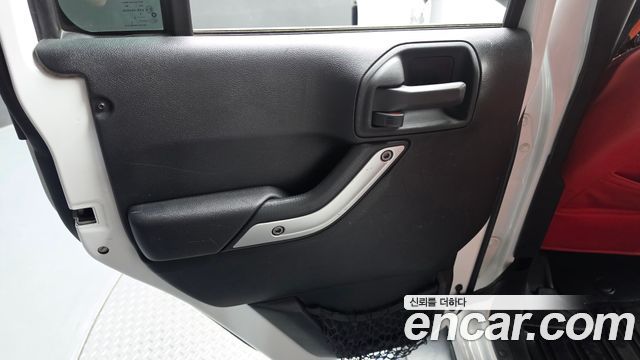 Jeep Wrangler (JK) 2.8 Diesel Sahara 4Door 2014 — фото 25