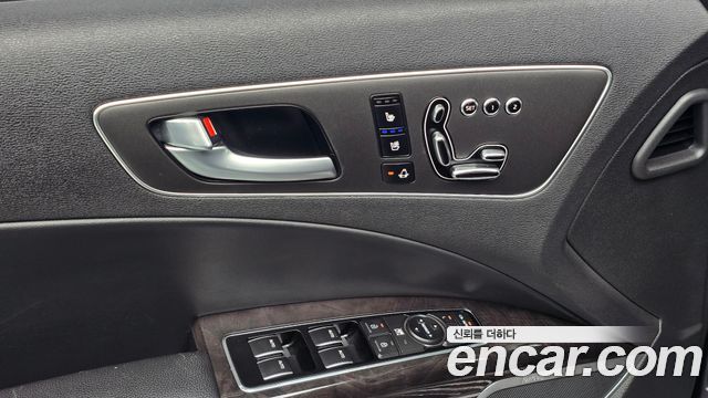Kia K9 3.8 GDI Executive 2014 — фото 18