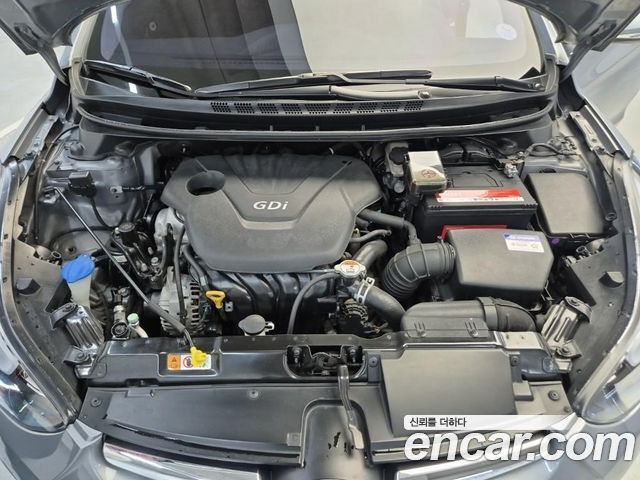 Hyundai Avante 1.6 GDi Smart Standard 2015 — фото 5