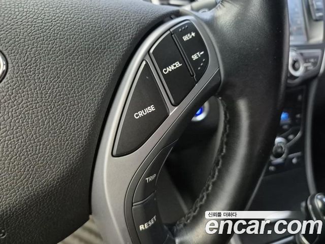 Hyundai Avante 1.6 GDi Smart Standard 2015 — фото 19