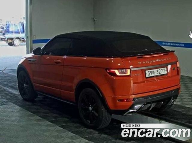 Land Rover Range Rover Evoque 2.0 TD4 SE Dynamic Convertible 2018 — фото 2