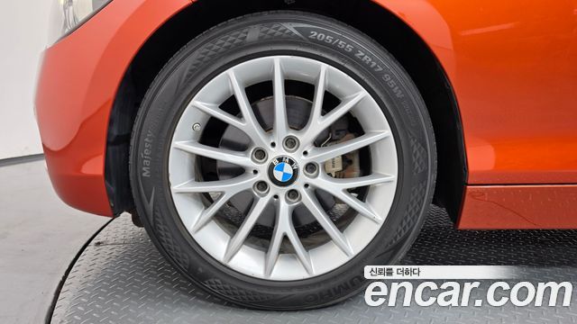 BMW 1 Series (F20) 118d Sport 5Door 2015 — фото 5