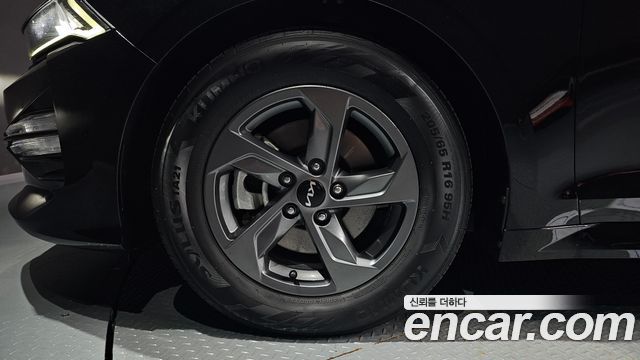 Kia K5 (III) 2.0 LPI(Renter car) Strandard 2022 — фото 5